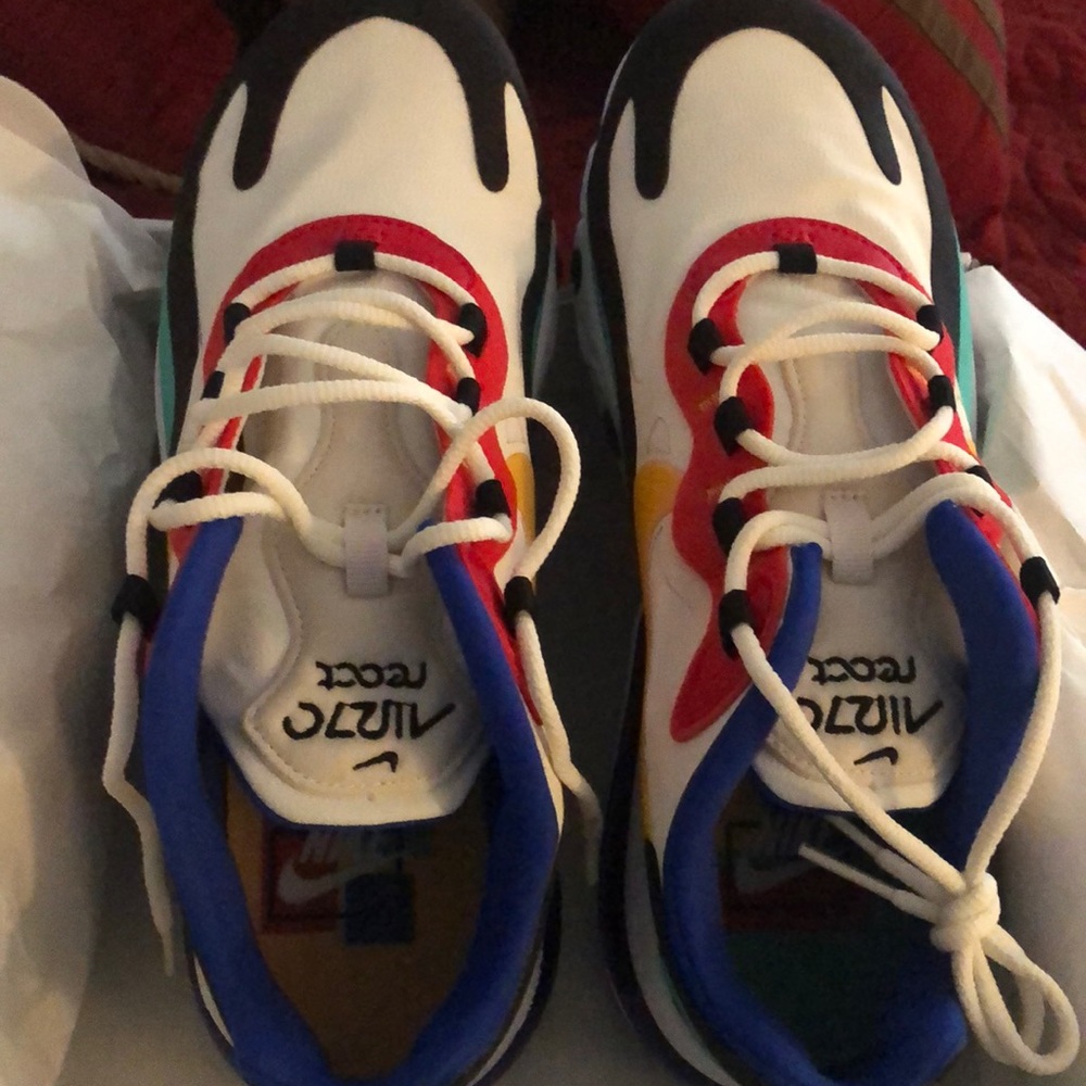 Nike - Air Max 270 React youth size 6.5